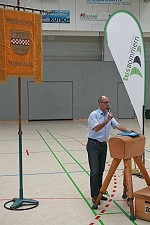 TuS-Bommern-Vorsitzender Oliver Rabe begrüßte die Gäste